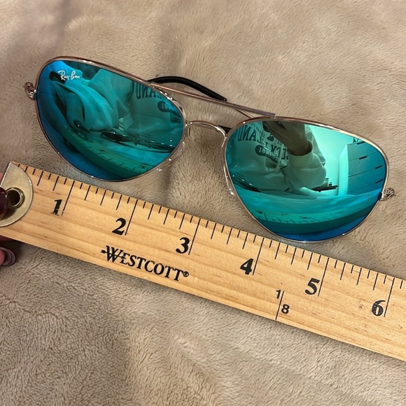 Ray-Ban large aviator unisex blue lens sunglasses with sunglass case - Picture 6 of 6